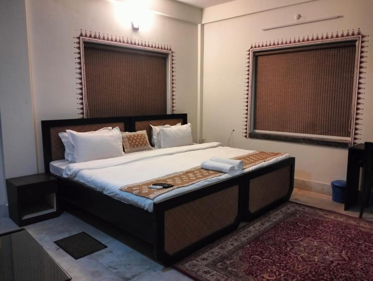 Hotel Kolam Shānti Niketan Dış mekan fotoğraf